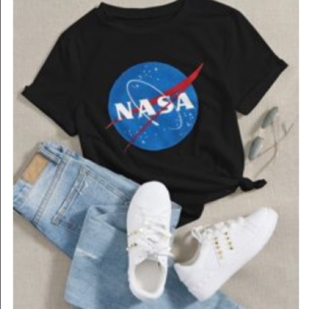 Women’s NASA tee Sz. M